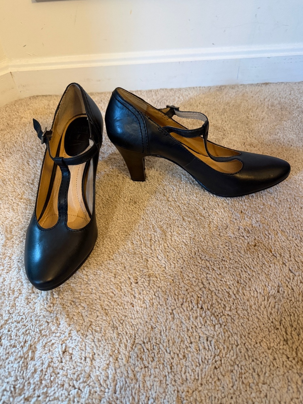 Frye Black Leather T-Strap Mid Heels